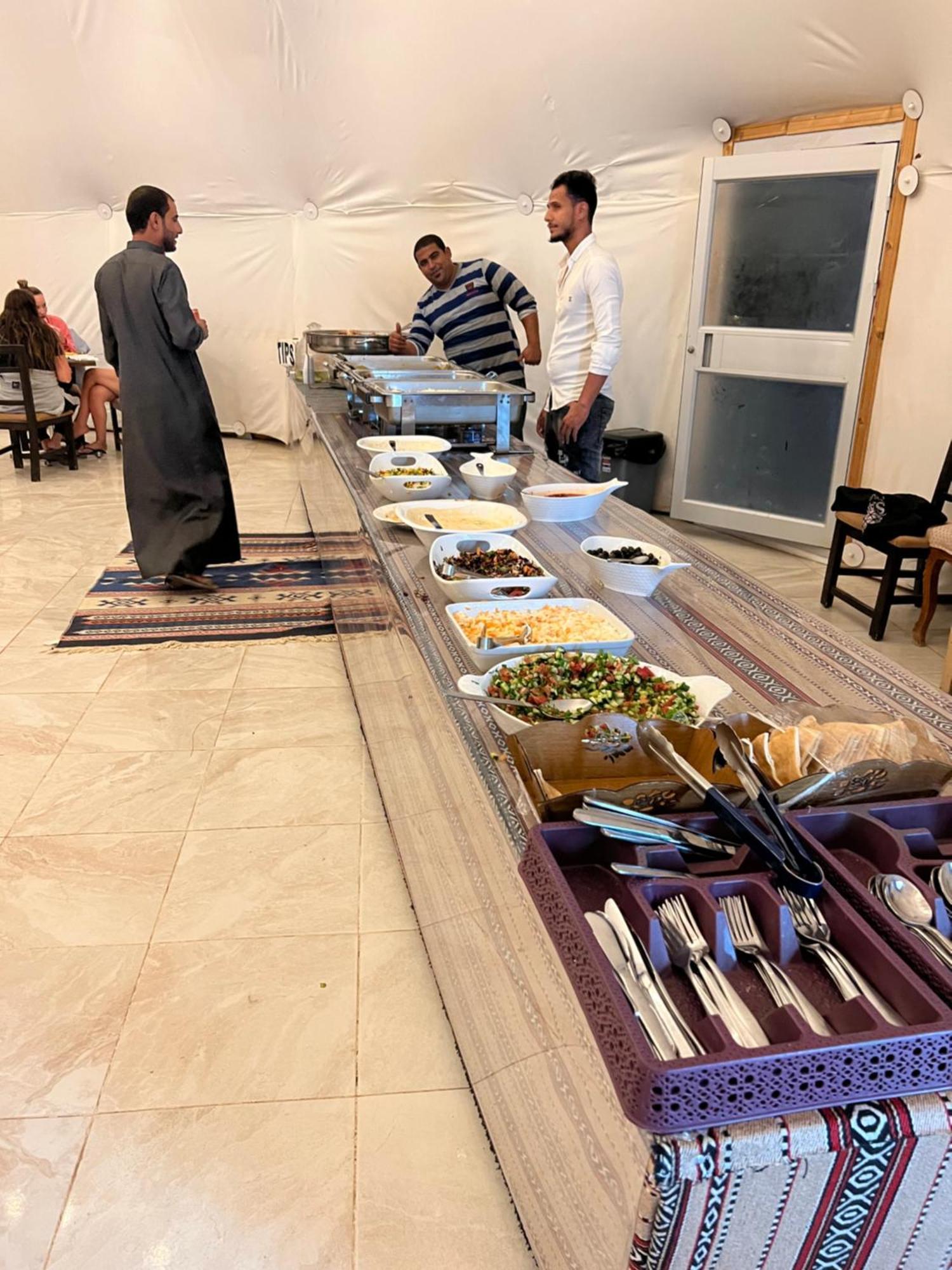 Moon Magic Valley Apartment Wadi Rum Luaran gambar